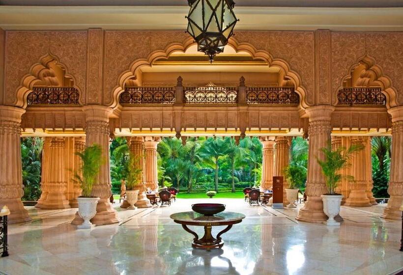 هتل The Leela Palace Bengaluru