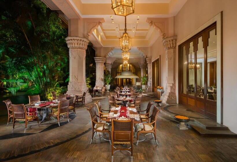 هتل The Leela Palace Bengaluru