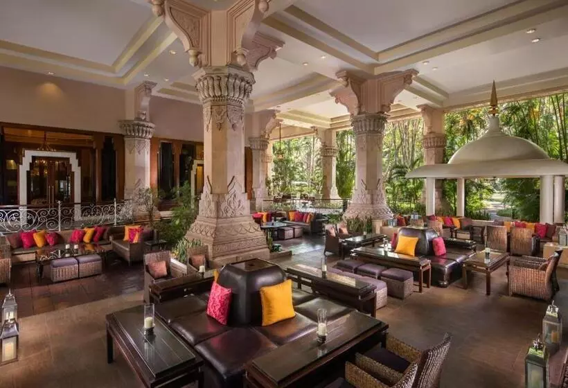 호텔 The Leela Palace Bengaluru