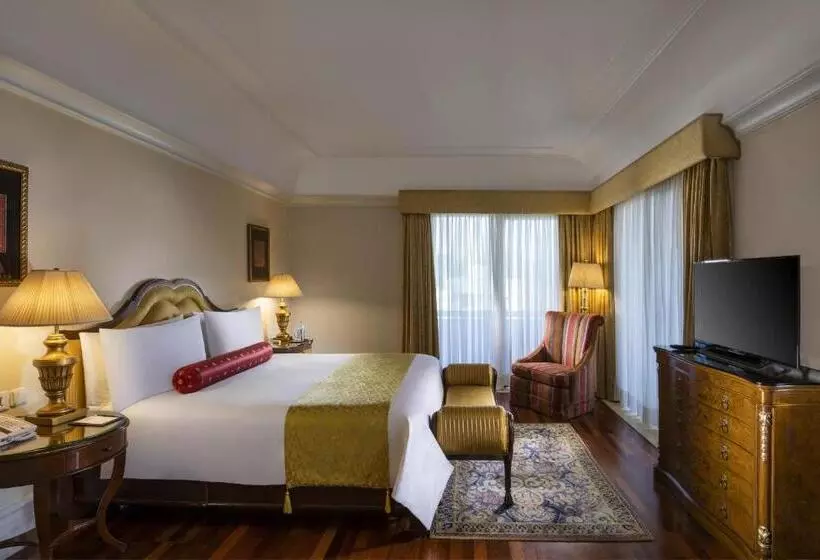 호텔 The Leela Palace Bengaluru