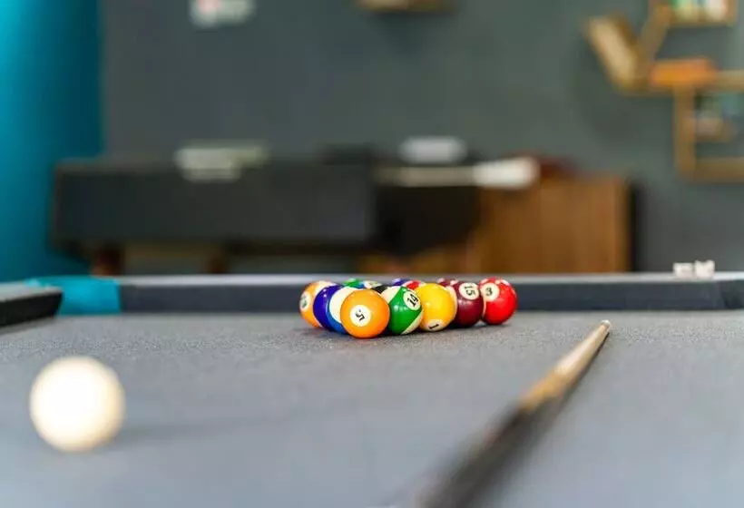 ホテル Travellers Beach Resort