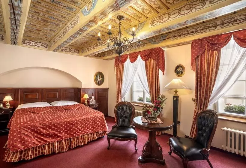 هتل U Zlatého Stromu Prague By Bhg