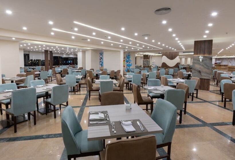 Parrotel Beach Resort