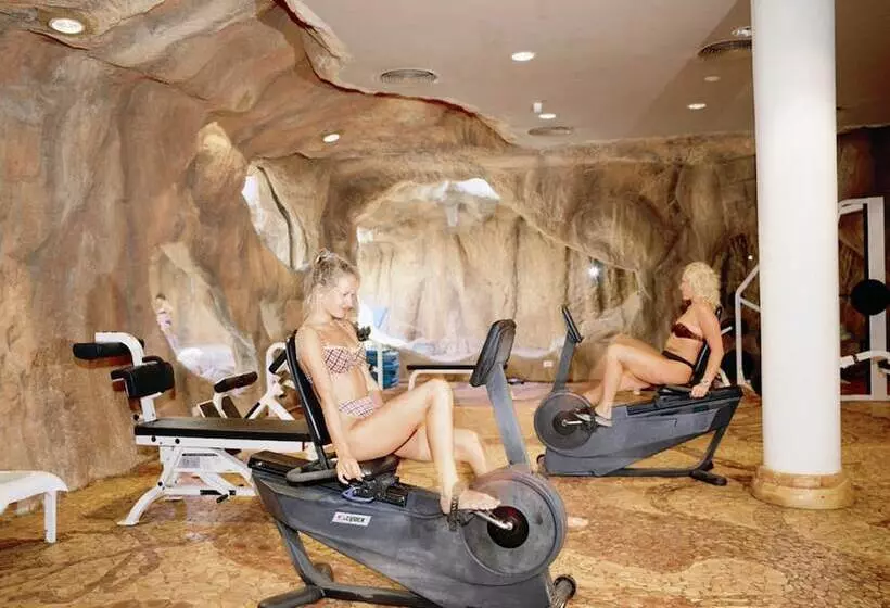 Parrotel Beach Resort