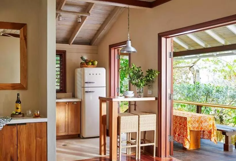 אתר נופש Goldeneye