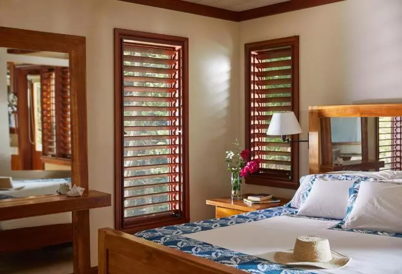 אתר נופש Goldeneye