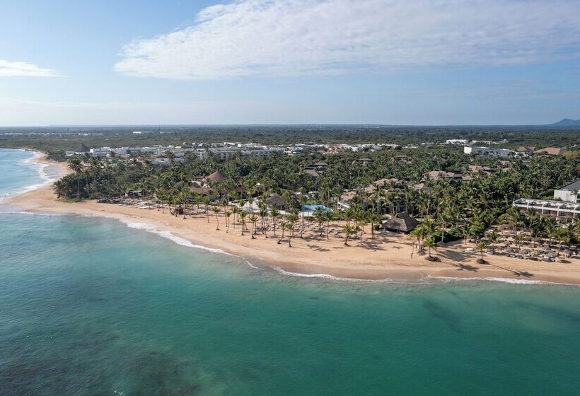 Wyndham Alltra Punta Cana All Inclusive Resort