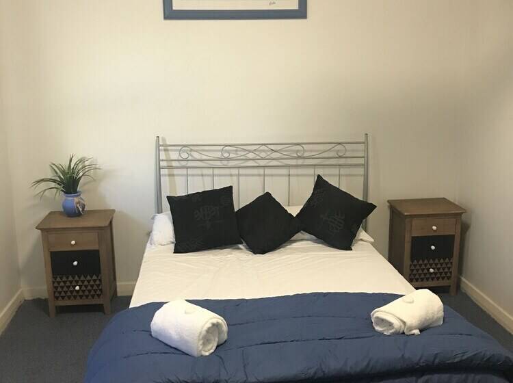 旅馆 Tin Can Bay Budget Accommodation