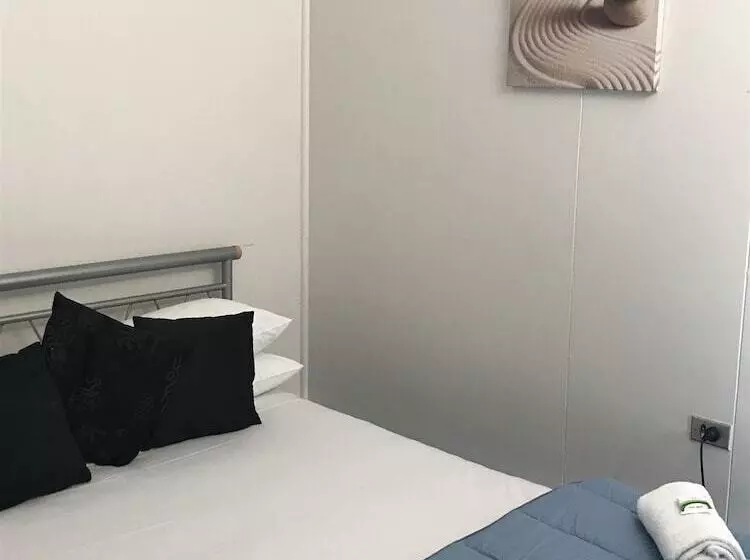 Retkeilymaja Tin Can Bay Budget Accommodation