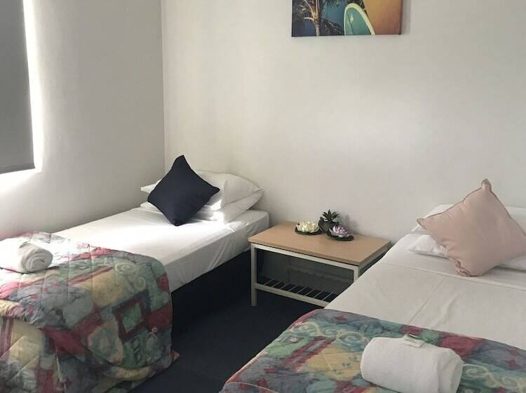 旅馆 Tin Can Bay Budget Accommodation