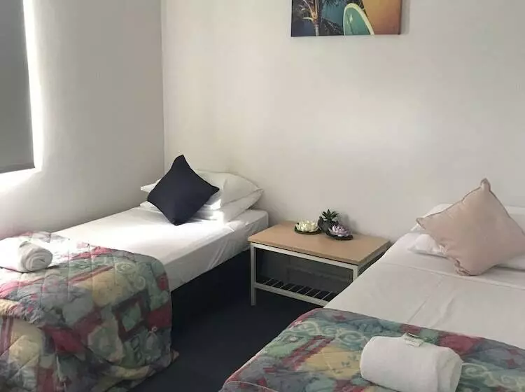 Retkeilymaja Tin Can Bay Budget Accommodation