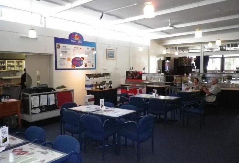 旅馆 Tin Can Bay Budget Accommodation