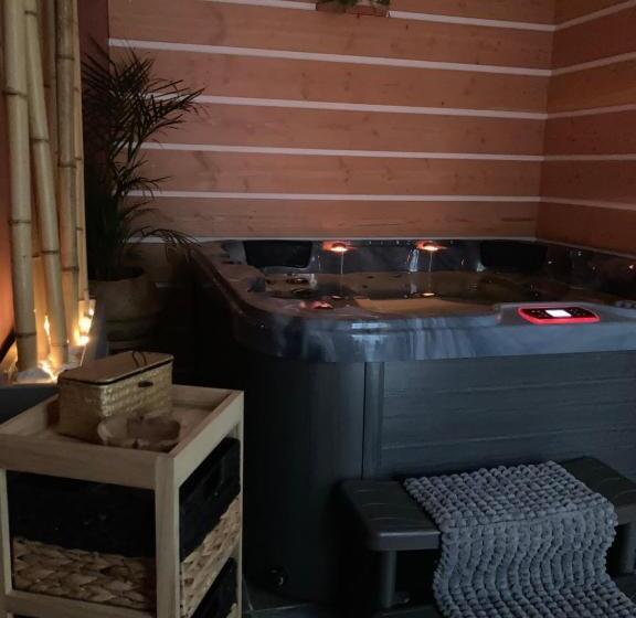 민박 Le Chai De La Rose Spa Et Séances Bien être