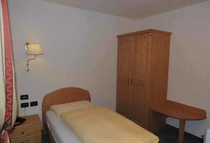 Hotelli Il Falchetto