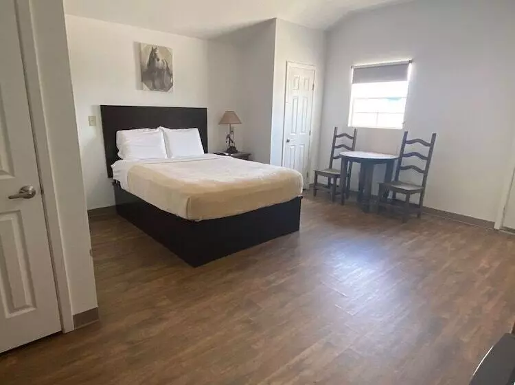 Hotelli The Resource Inn  Big Lake Tx