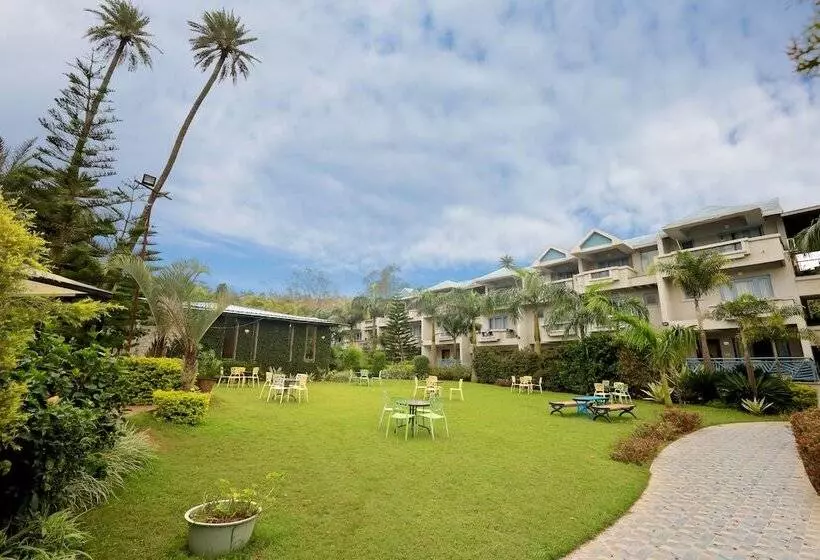 Hummingbird Resort