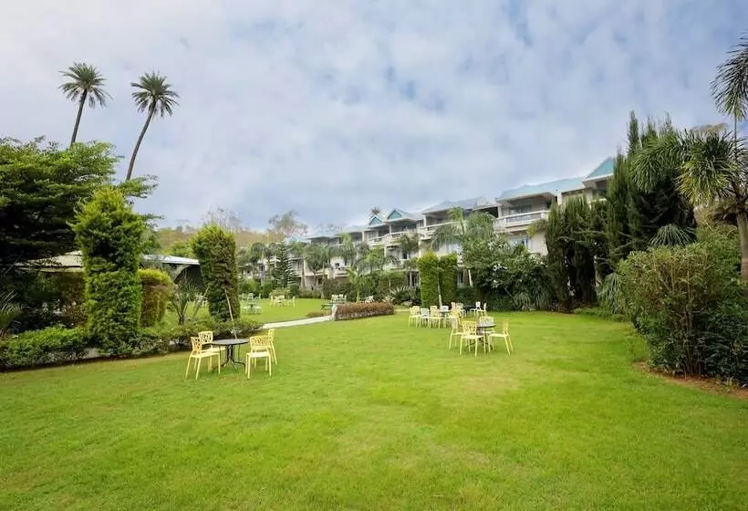 Hummingbird Resort