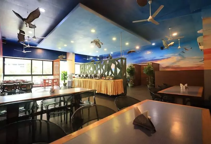 Hummingbird Resort
