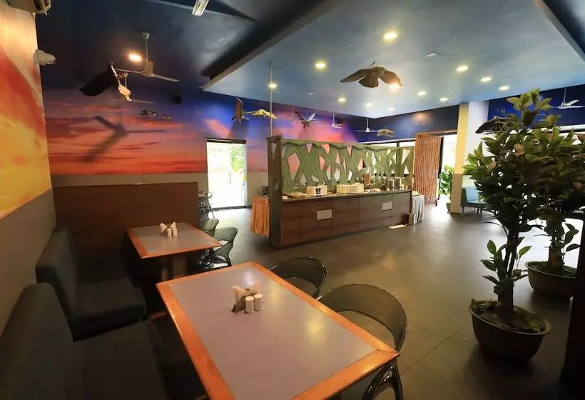 Hummingbird Resort