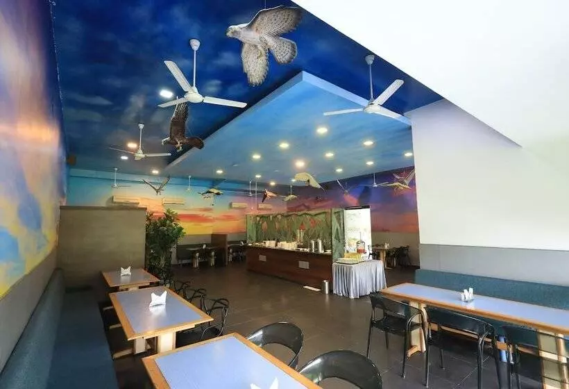 Hummingbird Resort