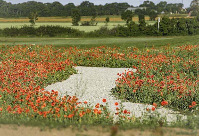 בית מלון כפרי Gumbalde Resort