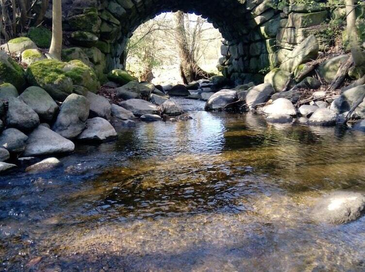 פנסיון The Garden Hill