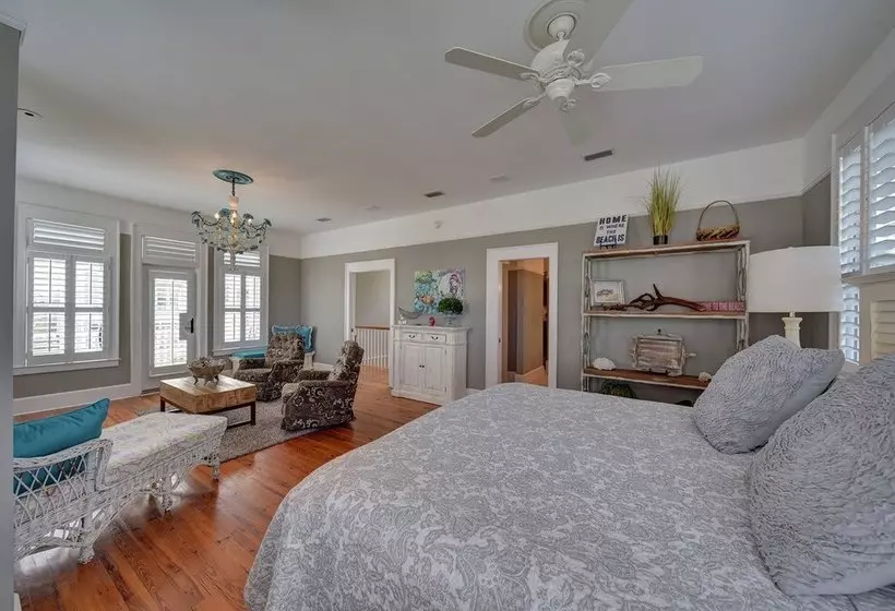 18 Coast Cottage Lane By Hodnett Cooper