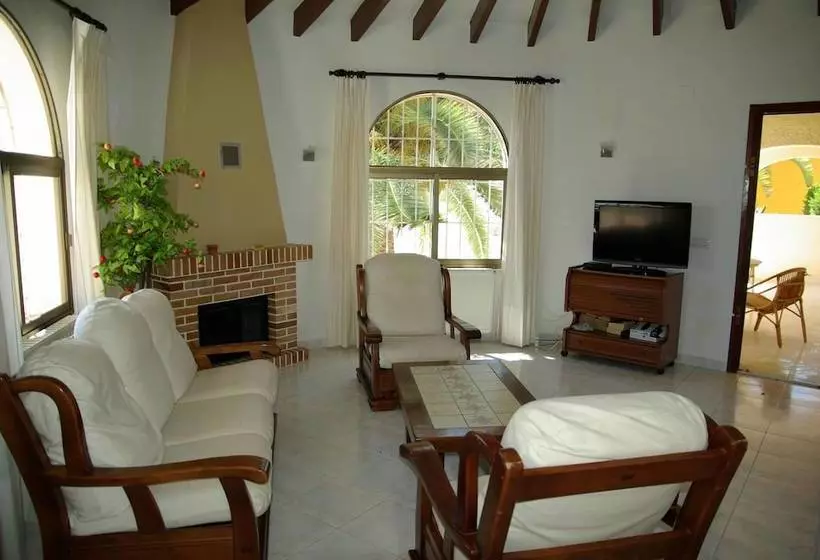 Villa June