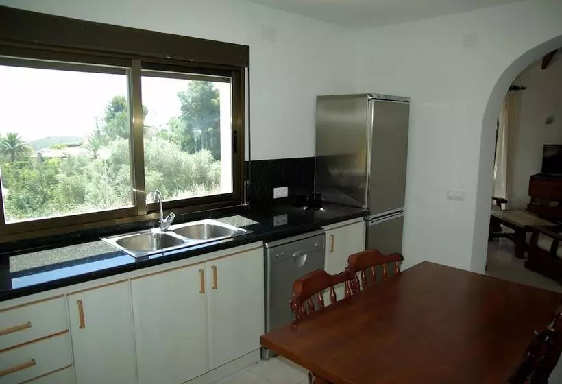 Villa June