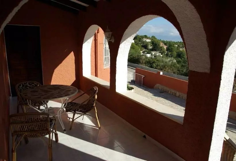 Villa June