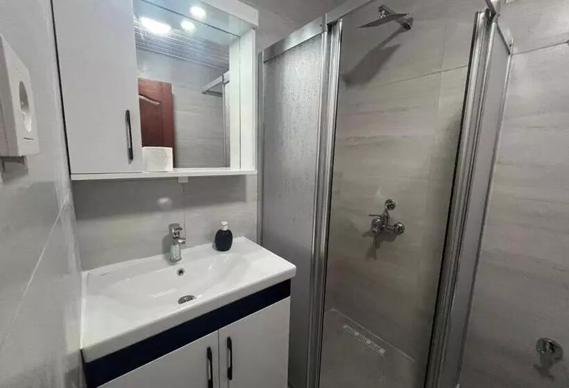 Holiday Apart 50 Meters To Beach, Sea View Apartments