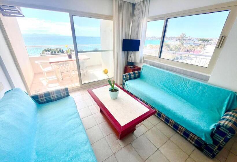 Holiday Apart 50 Meters To Beach, Sea View Apartments