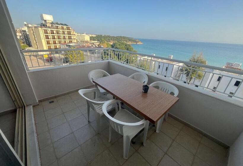Holiday Apart 50 Meters To Beach, Sea View Apartments