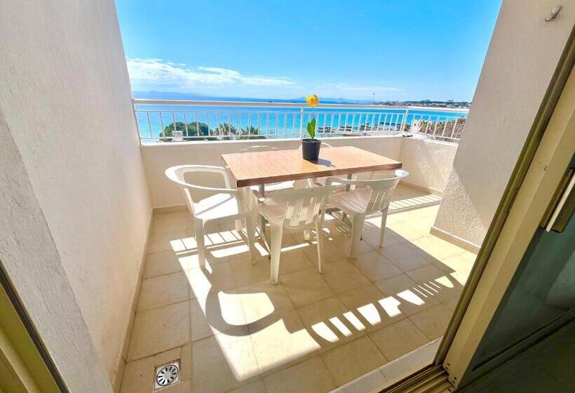 Holiday Apart 50 Meters To Beach, Sea View Apartments