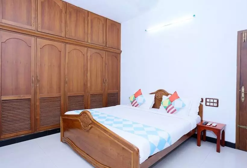 هتل Malar Homes By Oyo