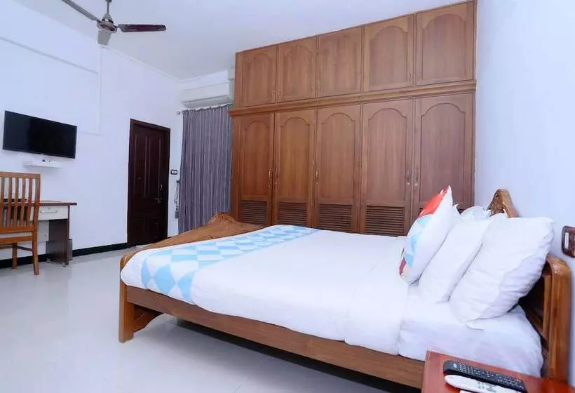 هتل Malar Homes By Oyo