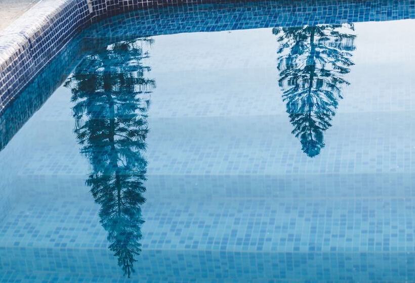 Отель Mansión María Luxury House