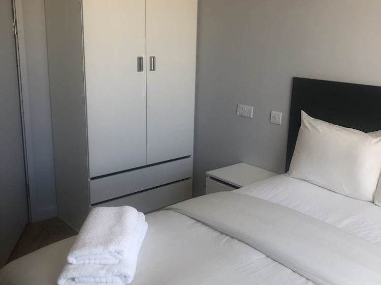 Magnificent Rooms Studios & Apartments