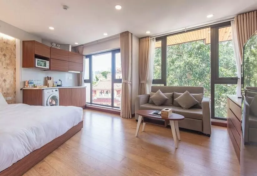 Moon West Lake Residence