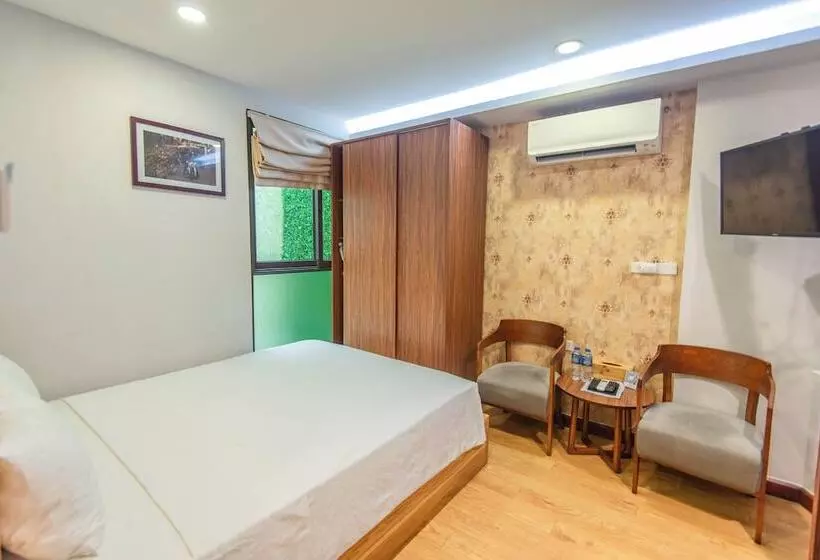 Moon West Lake Residence