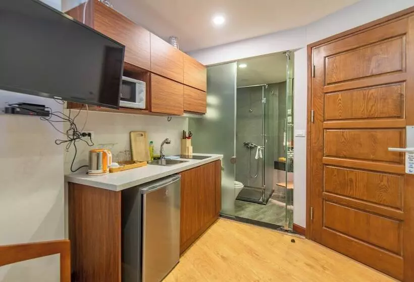 Moon West Lake Residence