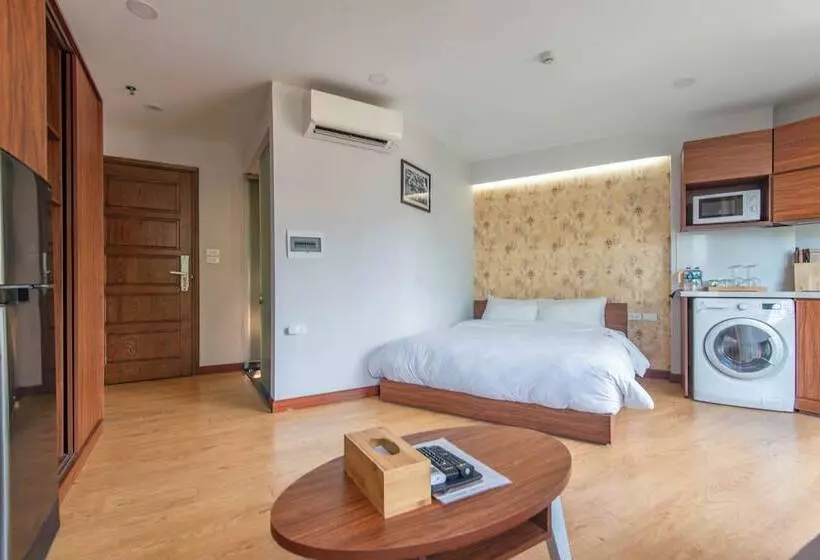 Moon West Lake Residence