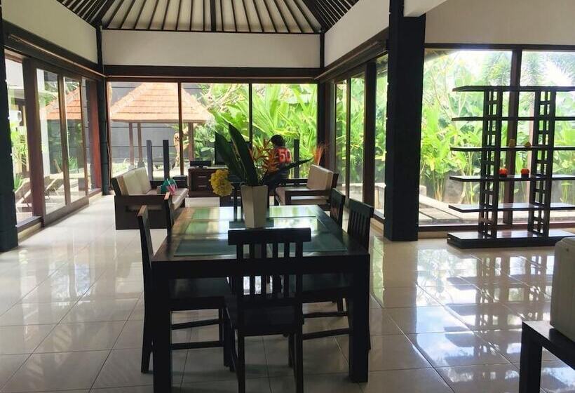 פנסיון Villa Glas