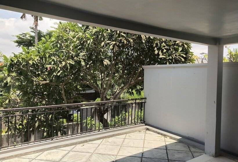 פנסיון Villa Glas