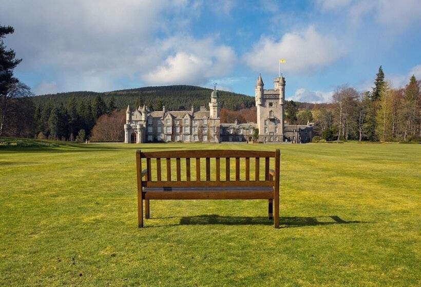 Aberdeen Lighthouse Cottages