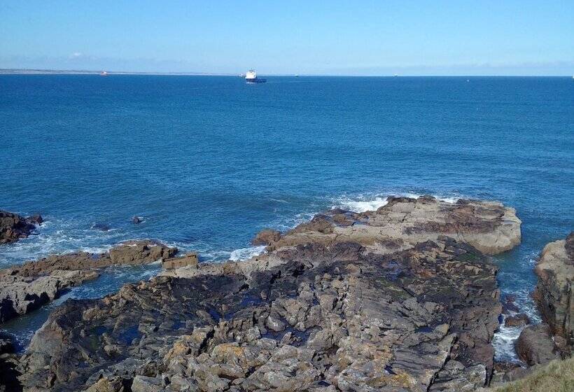 Aberdeen Lighthouse Cottages