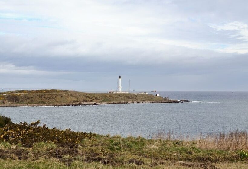 Aberdeen Lighthouse Cottages