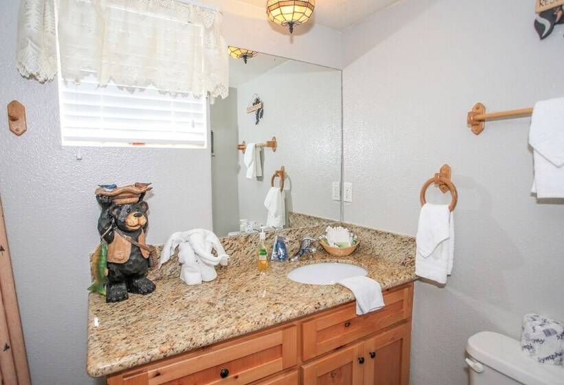 Bear Mountain Retreat