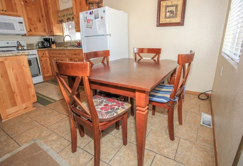 Bear Mountain Retreat