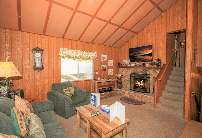 Bear Mountain Retreat